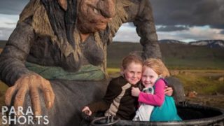 ParaShorts – Santa Creeps